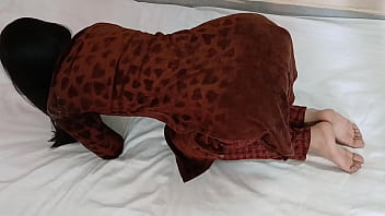 My Girlfriend’s Mom Is Sleeping With Me