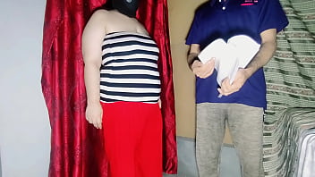 Muslim Plus-size Woman Engages In Doggy Style Anal Intercourse With Office Worker For Utility Connection, Featuring Explicit Hindi Dialogue