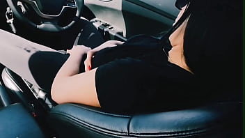 She’s Eager To Get Home And Pleasure Herself In The Car