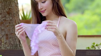 Young Curvy Ellie Pleasures Herself In The Fitting Room