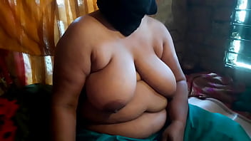 Attractive Indian Woman Seeking Intimate Encounters