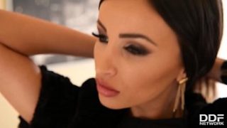 Alyssia Kent Indulges Her Passion For Double Penetration As A Seductive Star