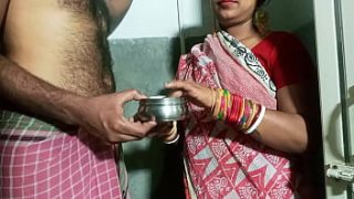 Father-in-law Asks Daughter-in-law For A Back Massage, Then Takes Her Right At The Gate! Hindi Adult Story