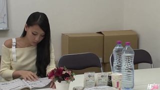 Japanese Beauty Ren Azumi Enjoys A Steamy Threesome Session