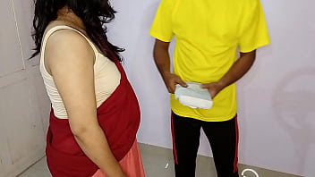 मालकिन दीदी ने नौकर को जबरन अपने बिस्तर पर लिटाकर उसकी चुदाई की मस्ती!
