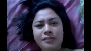 Hot Indonesian Wife Gets Wild With Her Husband’s Best Friend Roni