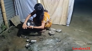 Desi Indian Bhabi Gets Wild In Steamy Official Video By Localsex31