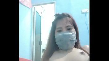 Cô Gái đến Từ Phương Xa
