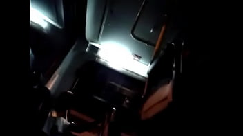 A Primeira Vez Que Fizemos Aquilo No ônibus Lotado