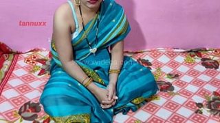 Sultry Village Bhabhi Worships With Her Mouth And Pussy In A Lavish Hotel Room