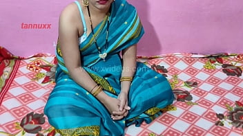 Sultry Village Bhabhi Worships With Her Mouth And Pussy In A Lavish Hotel Room