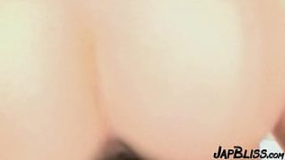 A Mature Japanese Beauty’s Sensual Debut In Stunning 4k