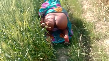 A Steamy Encounter Under The Indian Sun