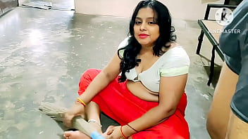 Naughty Indian Bhabhi Gets Wild With The Neighbor’s Boy In Hardcore Action