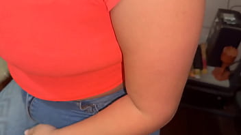 Vecina Caliente Con Un Trasero Enorme