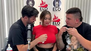 Una Entrevista Candente Que Termina En Una Mamada Explosiva Y Mucho Semen – Sa Blonde En Elo Picante