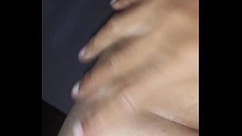 Nyaris ketahuan suami saat asyik bercinta dengan teman