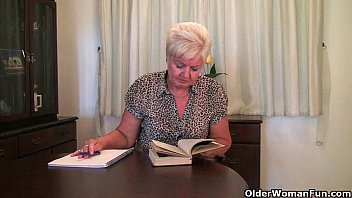 Curvy Mature Beauties: A Sensual Solo Collection