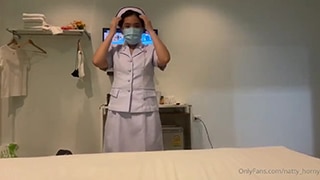 Panggil Perawat Nakal untuk Pelayanan Spesial