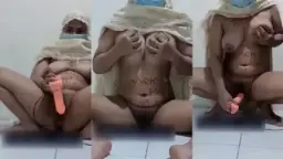 Jameela dalam Mukena yang Menggoda