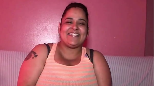 A Candid Chat with Cristina Negron: Embracing Her Latina Curves