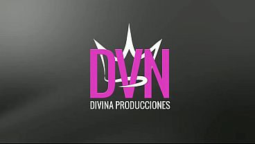DivinaMaruuu se entrega en una intensa escena casera, donde cada gemido y su ardiente squirt te harán sentir parte de la pasión.