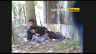 Desi lovers share steamy outdoor oral action in this wild MMS clip