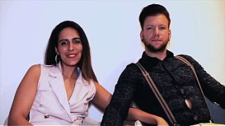 Retour de Joy pour une séance torride en levrette