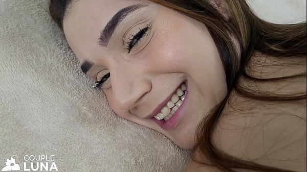 Come watch a naughty girl beg for it in the backdoor—she gets so turned on, moaning loud and leaving herself stretched wide open!