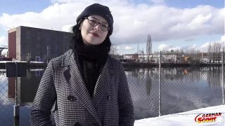 Berlin’s Newest Star: Melli Venom’s First Audition as a Sultry, Glasses-Wearing PAWG