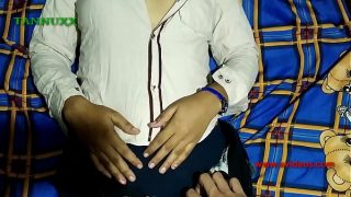 Desi girlfriend’s private moment with her boyfriend captured on MMS
