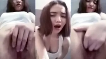 Gadis Bondol Liar Menggoda dengan Tiga Jari