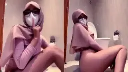 Sensual Hijabers: Camilla’s Alluring Short Video Collection
