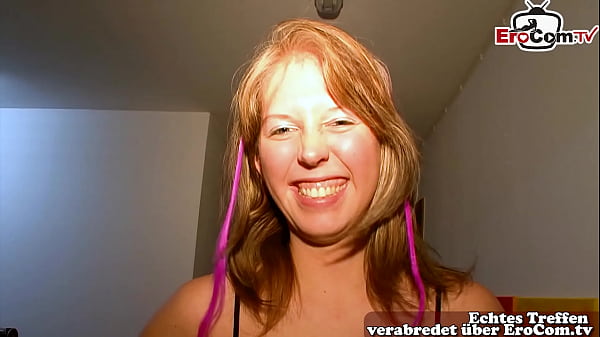 Verführerische Nachbarin sehnt sich nach der Lust eines Porno-Stars