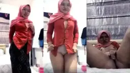 Pink Hijabi’s Secret Pleasure – Exclusive Urmomnerdy OnlyFans