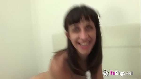 Craving Youthful Heat: A Milf’s Digital Reawakening