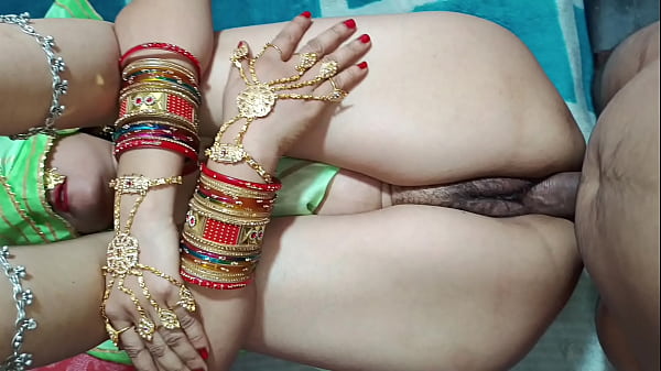 पापा, ऐसे गंदे बातें करके मेरी सील तोड़ने की कोशिश कर रही हो?