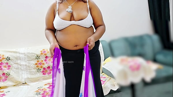 Sensuous Saree-Clad Indian Bhabhi