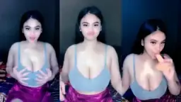Kylie pamer belahan susu basah yang bikin ngiler