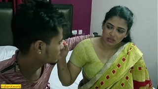 TV Mechanic pounds horny bhabhi in her bedroom, dirty desi sex