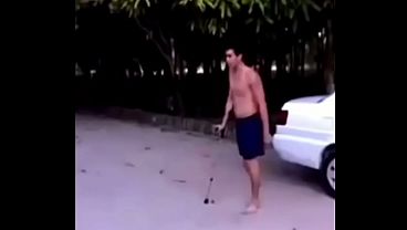 2 paralíticos cravando uma X1 no som do Linkin Park, gemendo e suando gostoso