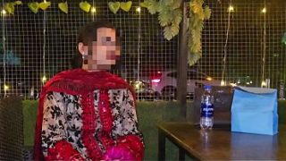 College waali girlfriend ko khana khila ke ghar le aaya aur chod diya, tight gand pe zor zor se pel diya, Hindi mein gandi baatein