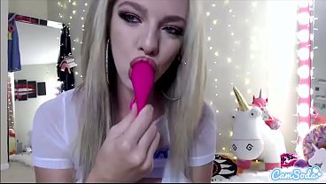 Watch Tiffany Watson’s Naughty First Time Getting Off on CamSoda
