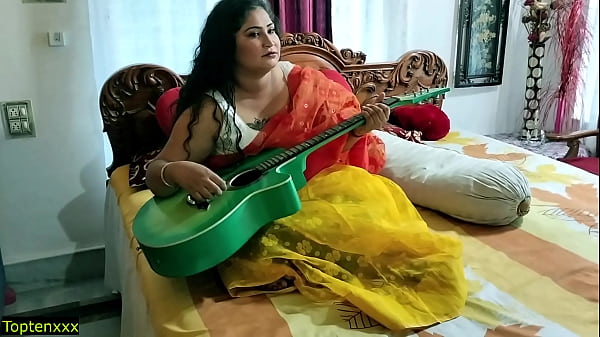 Beautiful raand hot romantic chudai with student! Clear Hindi moans