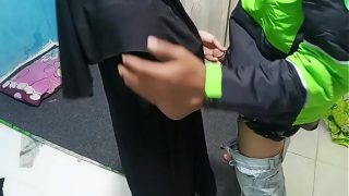 Prank ajak ngentot ojol, bikin pengemudi makin panas dan siap digoda.