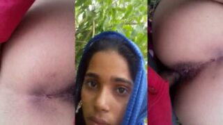 Pakistani stud gets rough and raw with a hot desi babe in the open air
