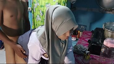 Ngentot adik ipar, nikmatin sensasi terlarang yang bikin nagih.