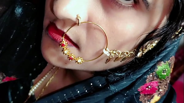 Best Indian xxx video of the village queen getting railed hard in the fields